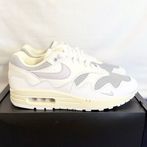 AUTHENTIC Nike Air Max 1 Patta Waves White size 9 DQ0299-100 2022 BRAND NEW